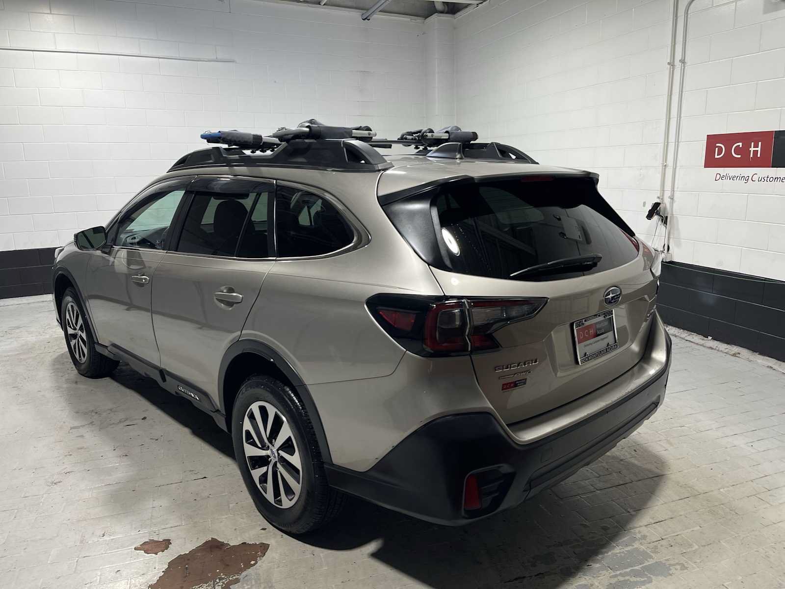 Used 2020 Subaru Outback Premium AWD/4WD image 4