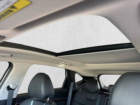 Used 2024 Hyundai Tucson Limited AWD/4WD image 12