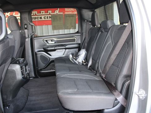 Used 2025 RAM 1500 Big Horn AWD/4WD image 47