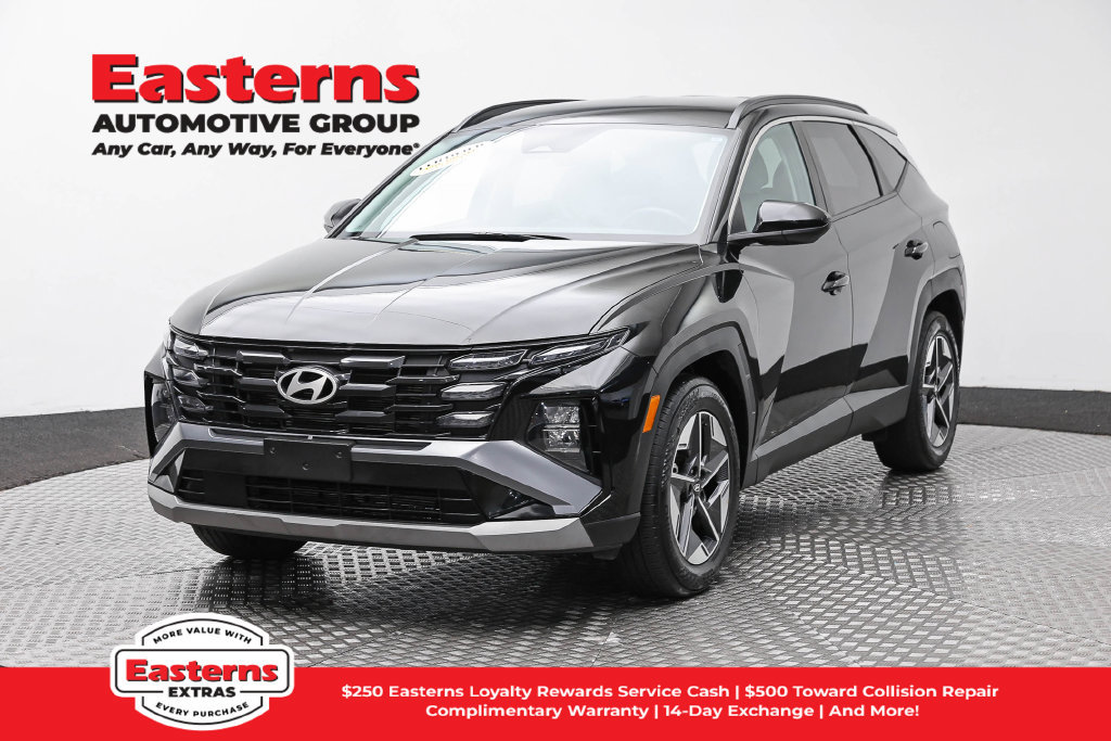 Used 2025 Hyundai Tucson SEL FWD image 1