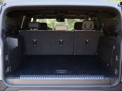 New 2026 GMC Hummer EV SUV image 37