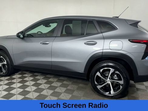 Used 2024 Chevrolet Trax RS w/ Driver Confidence Package FWD image 8