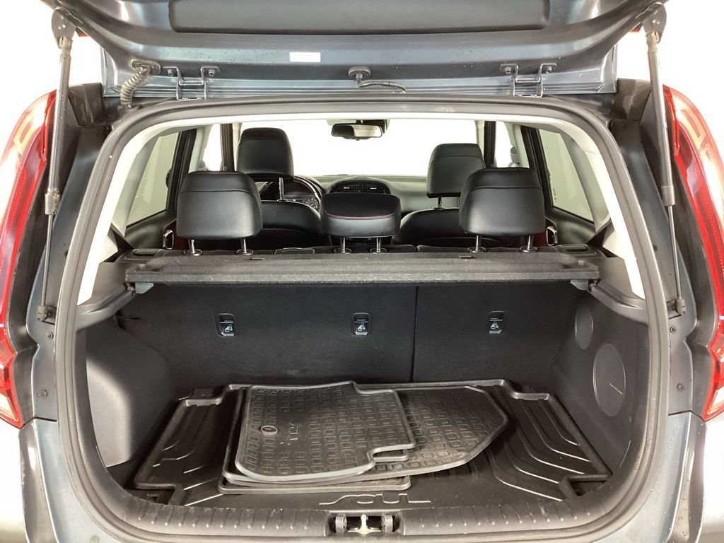 Used 2020 Kia Soul GT-Line Turbo FWD image 32