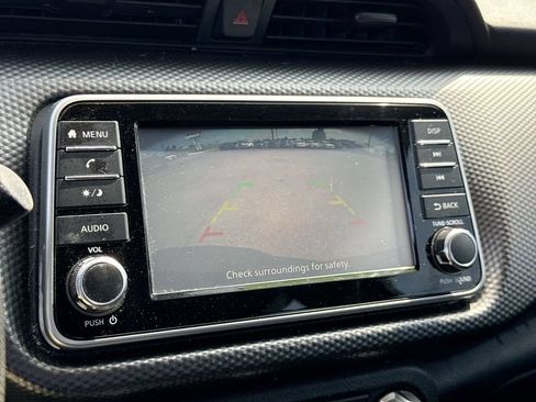 Used 2019 Nissan Kicks S FWD image 20
