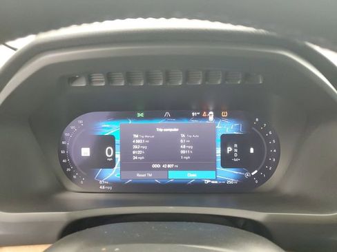 Used 2024 Volvo XC90 B5 Plus AWD/4WD image 27