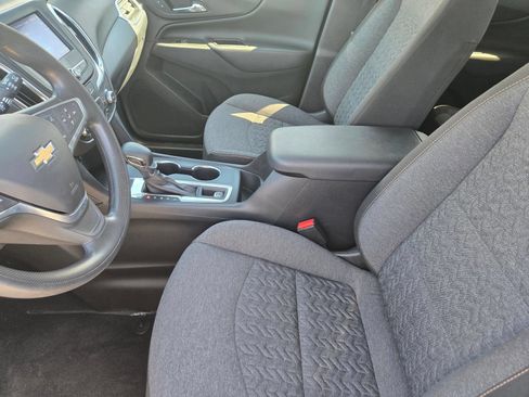 Used 2023 Chevrolet Equinox LT AWD/4WD image 11