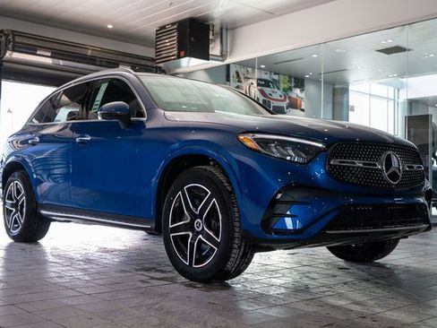 New 2026 Mercedes-Benz GLC 300 4MATIC image 1