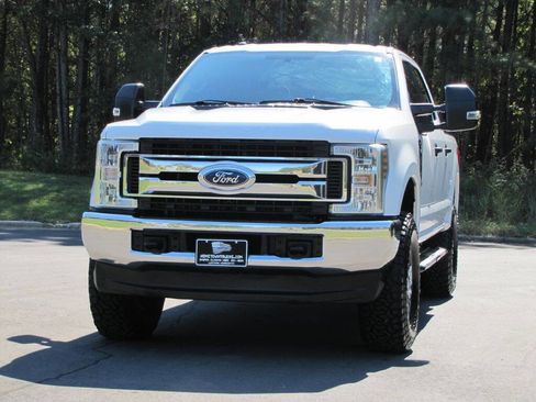 Used 2018 Ford F250 XLT image 9