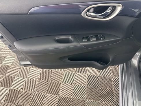 Used 2017 Nissan Sentra SR w/ SR Midnight Edition image 20