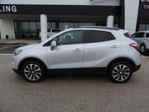 Certified 2022 Buick Encore Preferred w/ Safety Package image 11