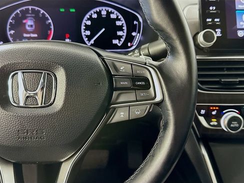 Used 2019 Honda Accord Touring image 12