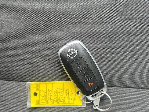 Used 2025 Nissan Kicks Play S FWD image 17