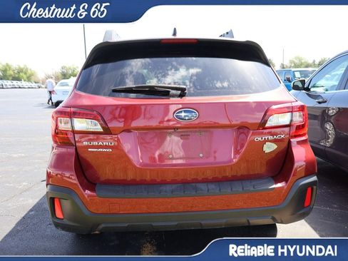 Used 2018 Subaru Outback 2.5i Premium image 14