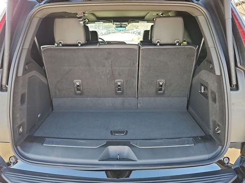 Certified 2024 Cadillac Escalade Premium Luxury w/ Performance Package image 30