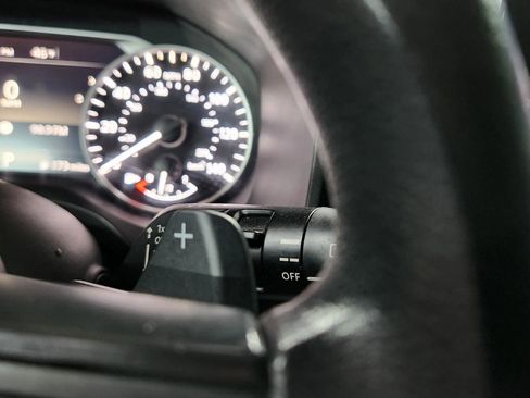 Used 2023 Nissan Rogue S image 28