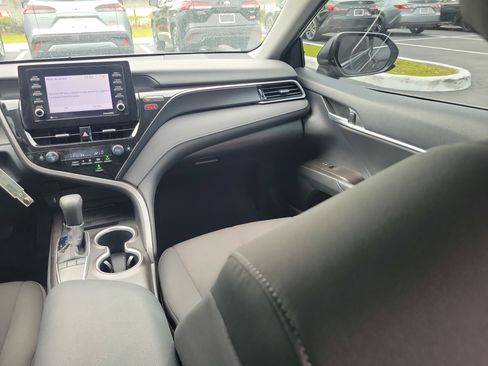 Used 2023 Toyota Camry LE image 17