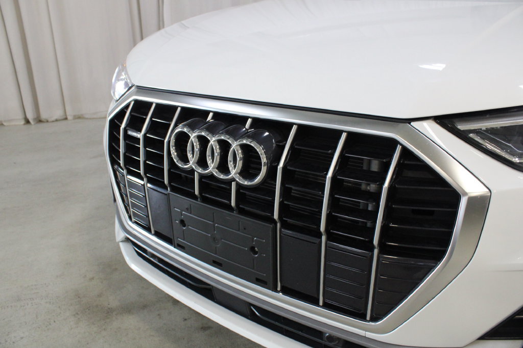 Used 2024 Audi Q3 2.0T Premium w/ Convenience Package AWD/4WD image 33