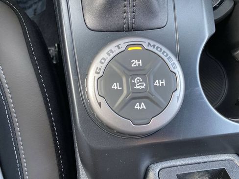 New 2025 Ford Bronco Outer Banks w/ Sasquatch Package image 29