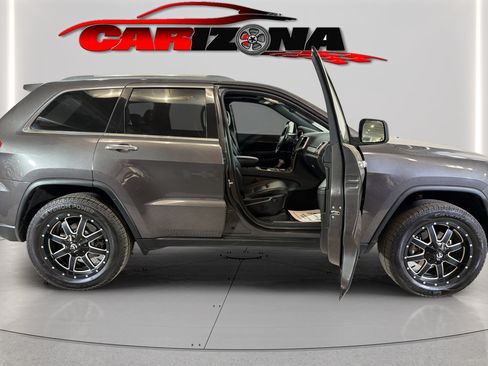 Used 2016 Jeep Grand Cherokee Limited w/ Trailer Tow Group IV RWD image 14