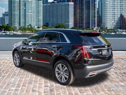 Used 2025 Cadillac XT5 Premium Luxury image 7