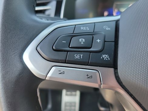 Used 2025 Volkswagen Jetta Sport image 14