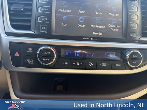 Used 2015 Toyota Highlander Limited Platinum image 18