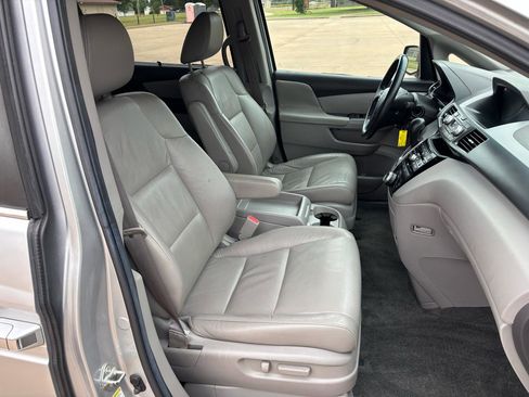 Used 2011 Honda Odyssey EX-L image 7