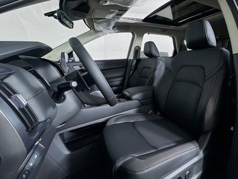 New 2026 Nissan Pathfinder SL w/ SL Premium Package AWD/4WD image 18