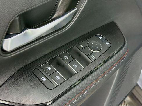 Used 2025 Nissan Kicks SR w/ Interior Electronics Package AWD/4WD image 18