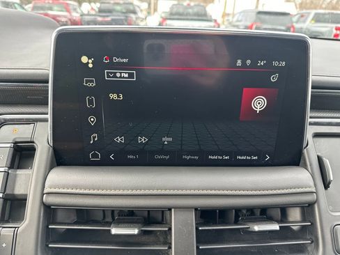 Used 2023 GMC Yukon XL AT4 w/ AT4 Premium Plus Package image 15