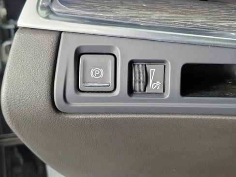 Certified 2023 Cadillac XT5 Premium Luxury FWD image 31