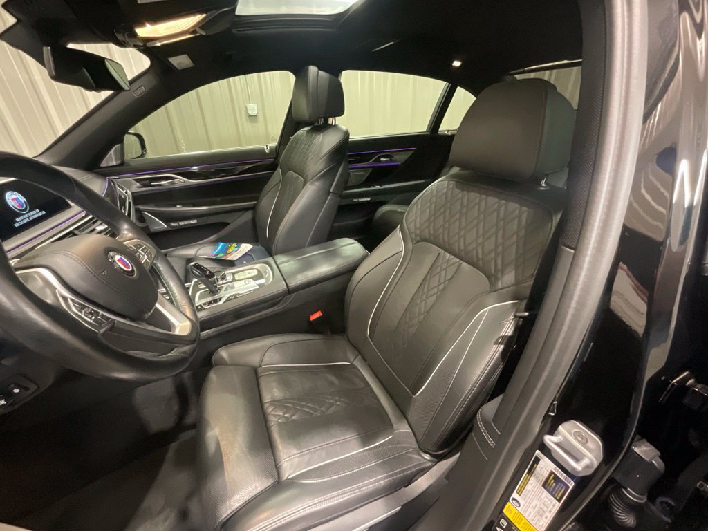 Used 2017 BMW ALPINA B7 xDrive AWD/4WD image 9