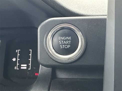 Certified 2025 Toyota 4Runner SR5 image 27