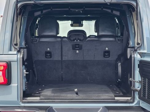 Used 2024 Jeep Wrangler Unlimited Rubicon image 6