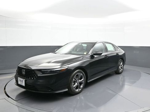 Certified 2023 Honda Accord EX image 1