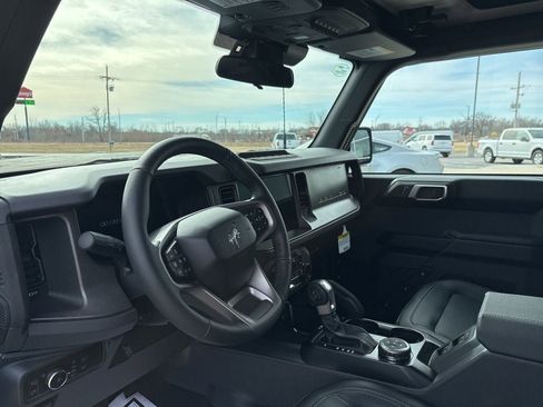 New 2025 Ford Bronco Badlands AWD/4WD image 9