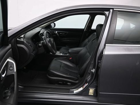 Used 2016 Nissan Altima 2.5 SL w/ 2.5 Technology w/LED Package FWD image 22