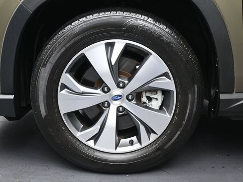 Used 2023 Subaru Ascent Premium w/ Convenience Package AWD/4WD image 35