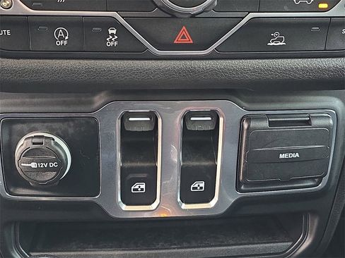 Used 2025 Jeep Wrangler Sport image 24