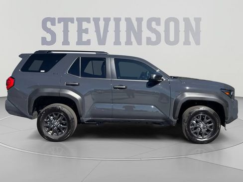 Used 2025 Toyota 4Runner SR5 AWD/4WD image 6