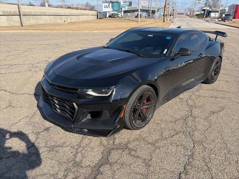 Used 2019 Chevrolet Camaro ZL1 image 3