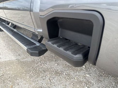 Used 2025 Ford F250 Lariat w/ Chrome Package image 13