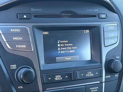 Used 2015 Hyundai Tucson SE image 15