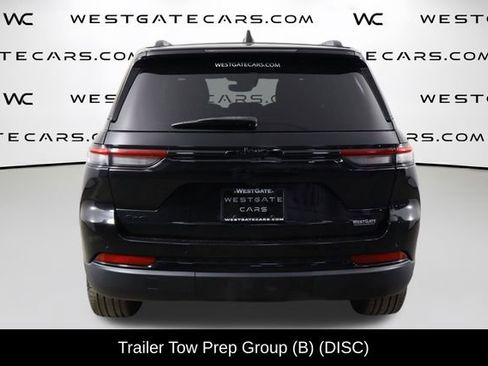 Used 2023 Jeep Grand Cherokee Limited w/ Black Appearance Package image 4