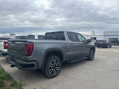 Used 2021 GMC Sierra 1500 AT4 w/ AT4 Preferred Package AWD/4WD image 2