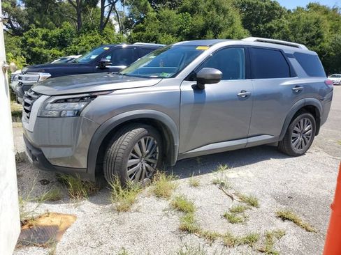 Used 2024 Nissan Pathfinder SL w/ SL Premium Package AWD/4WD image 2