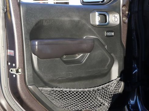 Used 2020 Jeep Wrangler Unlimited Rubicon image 17