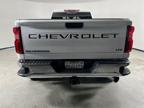 Used 2024 Chevrolet Silverado 3500 LTZ w/ LTZ Plus Package RWD image 7