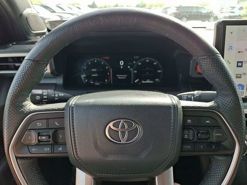 Certified 2025 Toyota Tacoma TRD Sport w/ TRD Sport Upgrade Package image 18