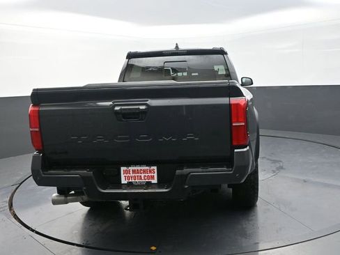 Used 2025 Toyota Tacoma TRD Off-Road w/ TRD Off Road Upgrade Package image 7